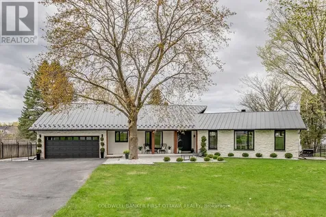 1060 River Road Ottawa ON K4M 1B4