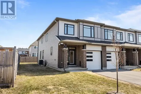 133 Angelonia Crescent Ottawa ON K1T 0Y5