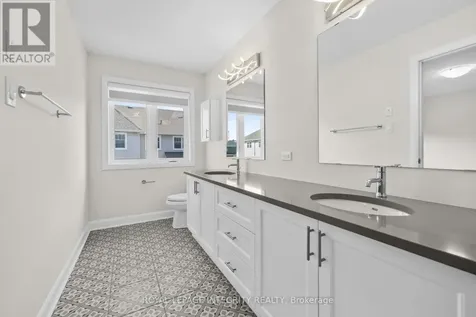 133 Angelonia Crescent Ottawa ON K1T 0Y5