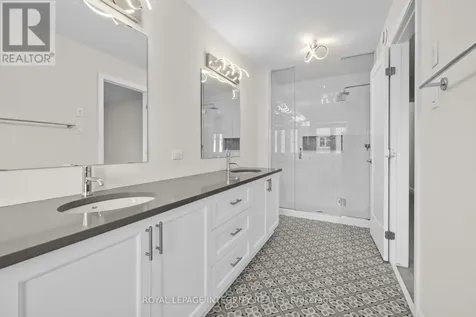 133 Angelonia Crescent Ottawa ON K1T 0Y5