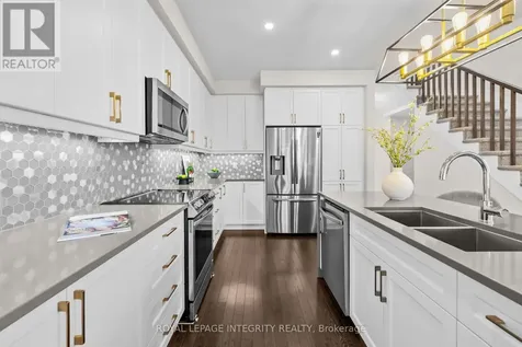 133 Angelonia Crescent Ottawa ON K1T 0Y5
