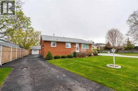1003 Michigan Avenue Sarnia ON N7T 7B7