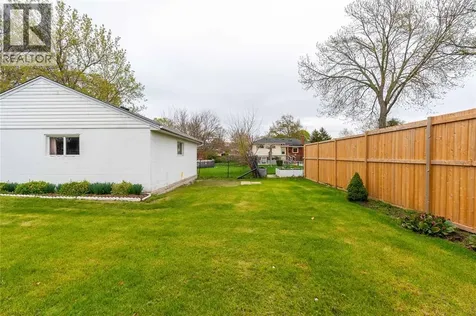 1003 Michigan Avenue Sarnia ON N7T 7B7