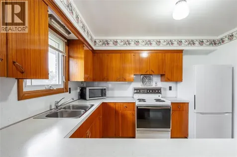 1003 Michigan Avenue Sarnia ON N7T 7B7