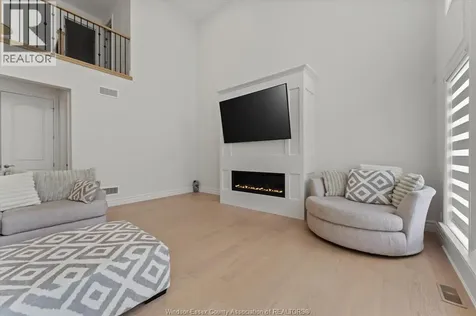 570 Orchard Crescent Windsor ON N9E 0B2