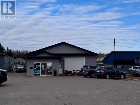 2 1126 Roland Street Thunder Bay ON P7B 5M4