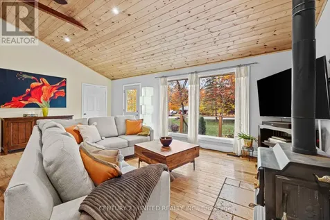 25 Sugarbush Boulevard Trent Lakes ON K0L 1J0