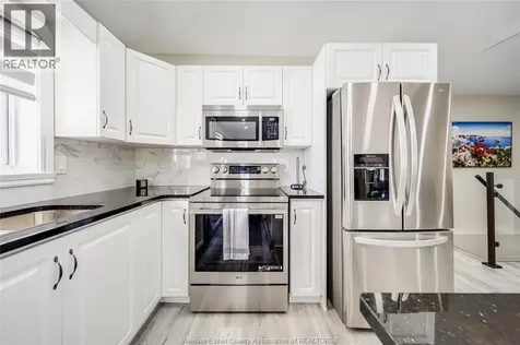1977 Kirkland Avenue Windsor ON N8P 1P7