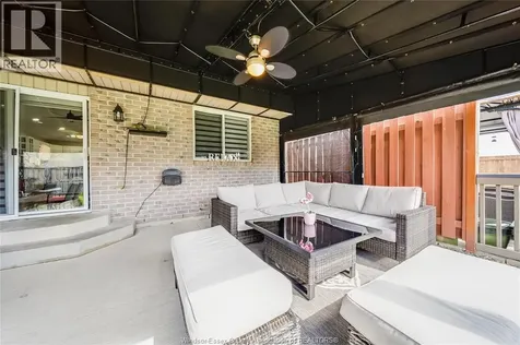 1977 Kirkland Avenue Windsor ON N8P 1P7