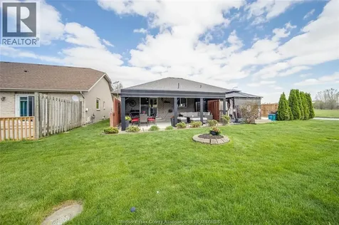 1977 Kirkland Avenue Windsor ON N8P 1P7