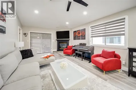 1977 Kirkland Avenue Windsor ON N8P 1P7