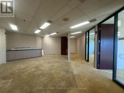 106 Colonnade Road North Ottawa ON K2E 7L6