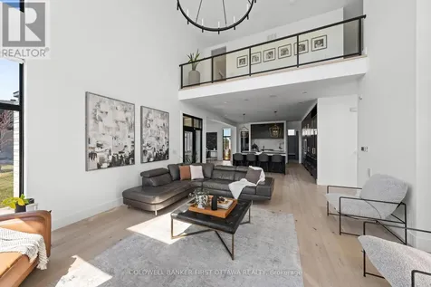 781 Mcmanus Avenue Ottawa ON K4M 0E8