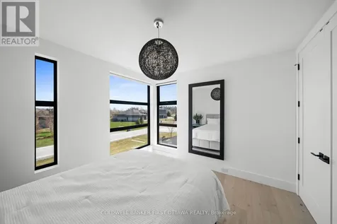 781 Mcmanus Avenue Ottawa ON K4M 0E8