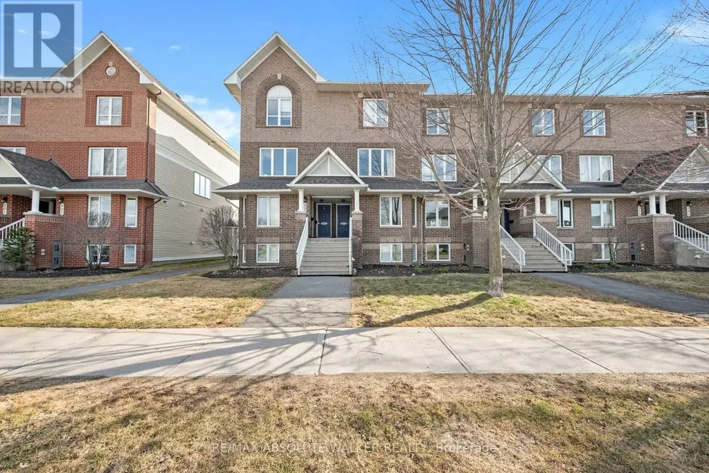 299 Aquaview Drive Ottawa ON K4A 0B6