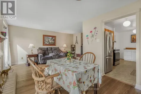 6043 Valley Field Crescent Ottawa ON K1C 5P2