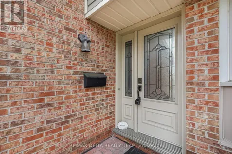 6043 Valley Field Crescent Ottawa ON K1C 5P2