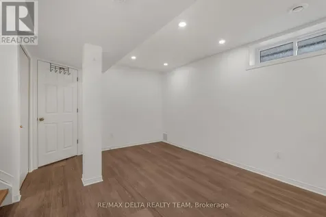 6043 Valley Field Crescent Ottawa ON K1C 5P2