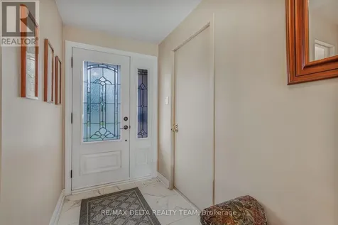 6043 Valley Field Crescent Ottawa ON K1C 5P2