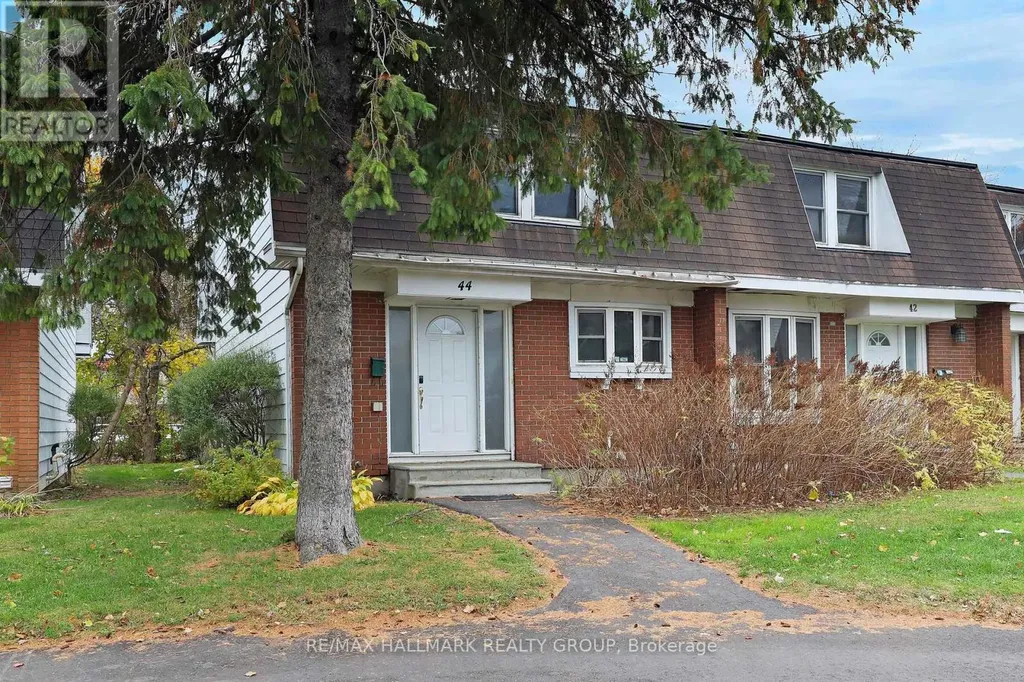 920 Dynes Road Ottawa ON K2C 0G8