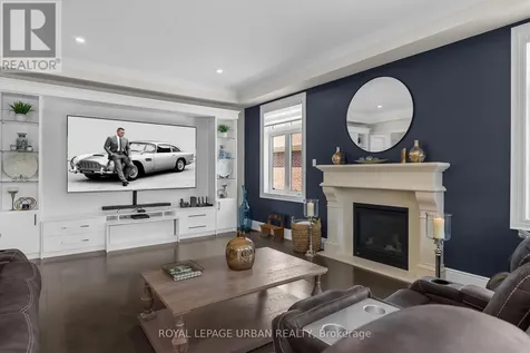 15 Country Club Crescent Uxbridge ON L9P 0B8