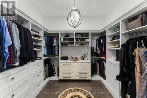 15 Country Club Crescent Uxbridge ON L9P 0B8
