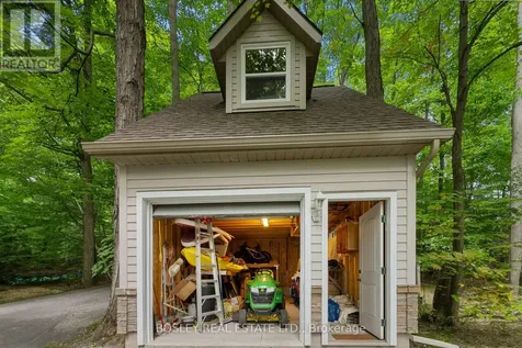 150 Farlain Lake Road East Tiny ON L9M 0B5