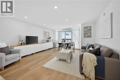 5 Hamilton Street North Waterdown ON L8B 2A4