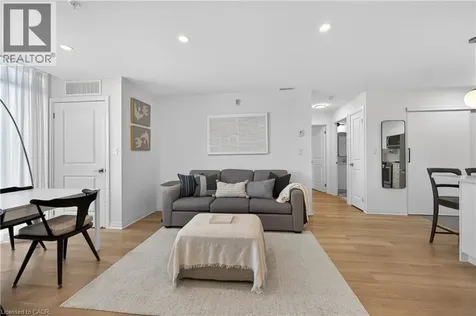 5 Hamilton Street North Waterdown ON L8B 2A4