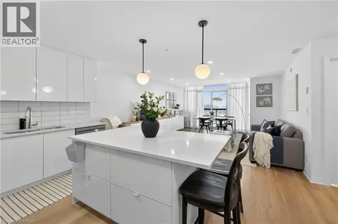 5 Hamilton Street North Waterdown ON L8B 2A4