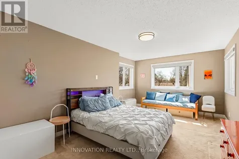 32 Marble Arch Crescent Ottawa ON K2G 5S3