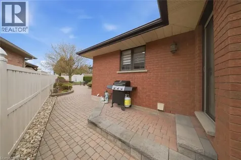 2 Viola Court Delhi ON N4B 3C9