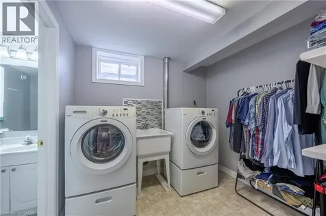 44 Geoffery Road Port Dover ON N0A 1N4