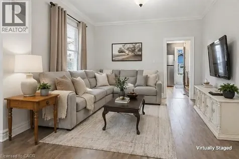 224 Balsam Avenue South Hamilton ON L8M 3C1