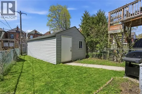 224 Balsam Avenue South Hamilton ON L8M 3C1