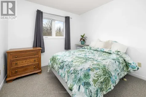 24 Garden Avenue Perth ON K7H 3L9