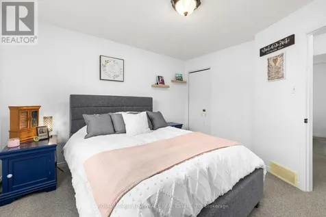 24 Garden Avenue Perth ON K7H 3L9