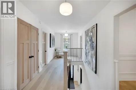 17 Braemar Place Hamilton ON L9C 1C9