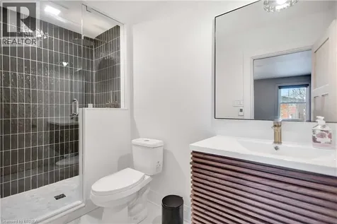 17 Braemar Place Hamilton ON L9C 1C9