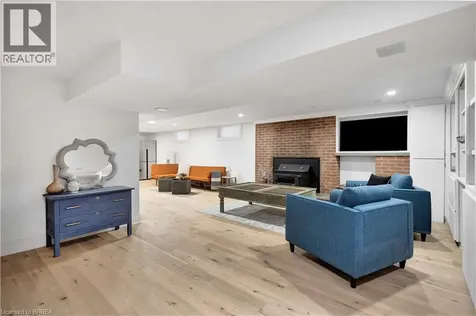 17 Braemar Place Hamilton ON L9C 1C9