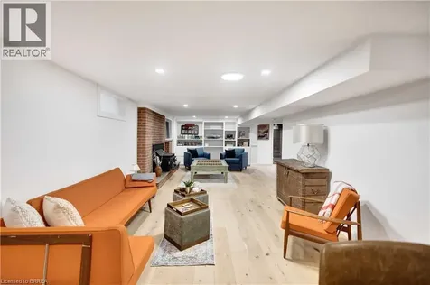 17 Braemar Place Hamilton ON L9C 1C9