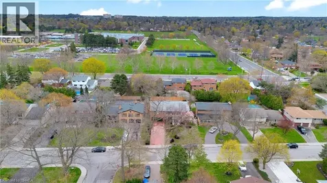17 Braemar Place Hamilton ON L9C 1C9