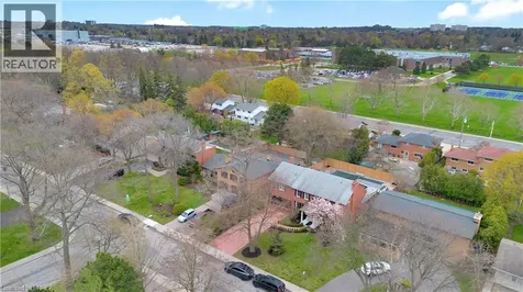 17 Braemar Place Hamilton ON L9C 1C9