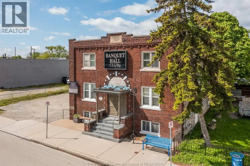1457 Drouillard Road Windsor ON N8Y 2R8