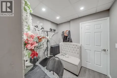 1457 Drouillard Road Windsor ON N8Y 2R8