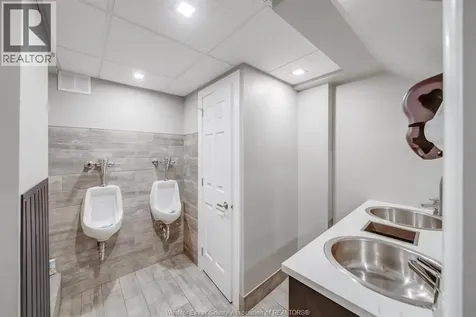 1457 Drouillard Road Windsor ON N8Y 2R8