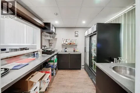 1457 Drouillard Road Windsor ON N8Y 2R8