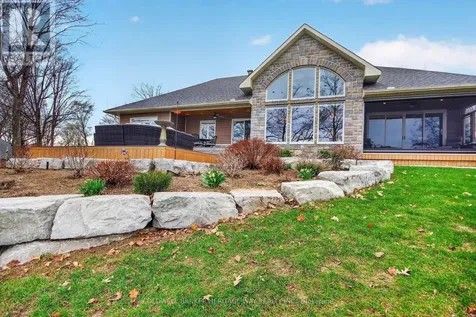 102 Heron Lane Beckwith ON K7C 4L3