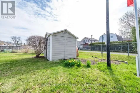 205 Renfrew Avenue West Renfrew ON K7V 2Y4