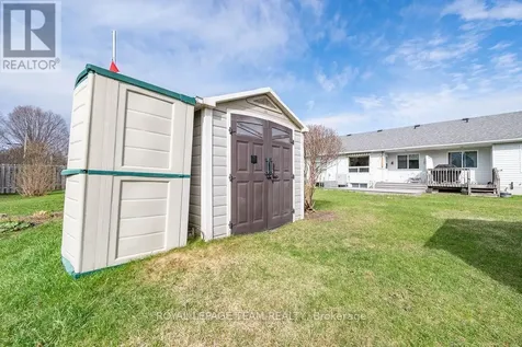 205 Renfrew Avenue West Renfrew ON K7V 2Y4